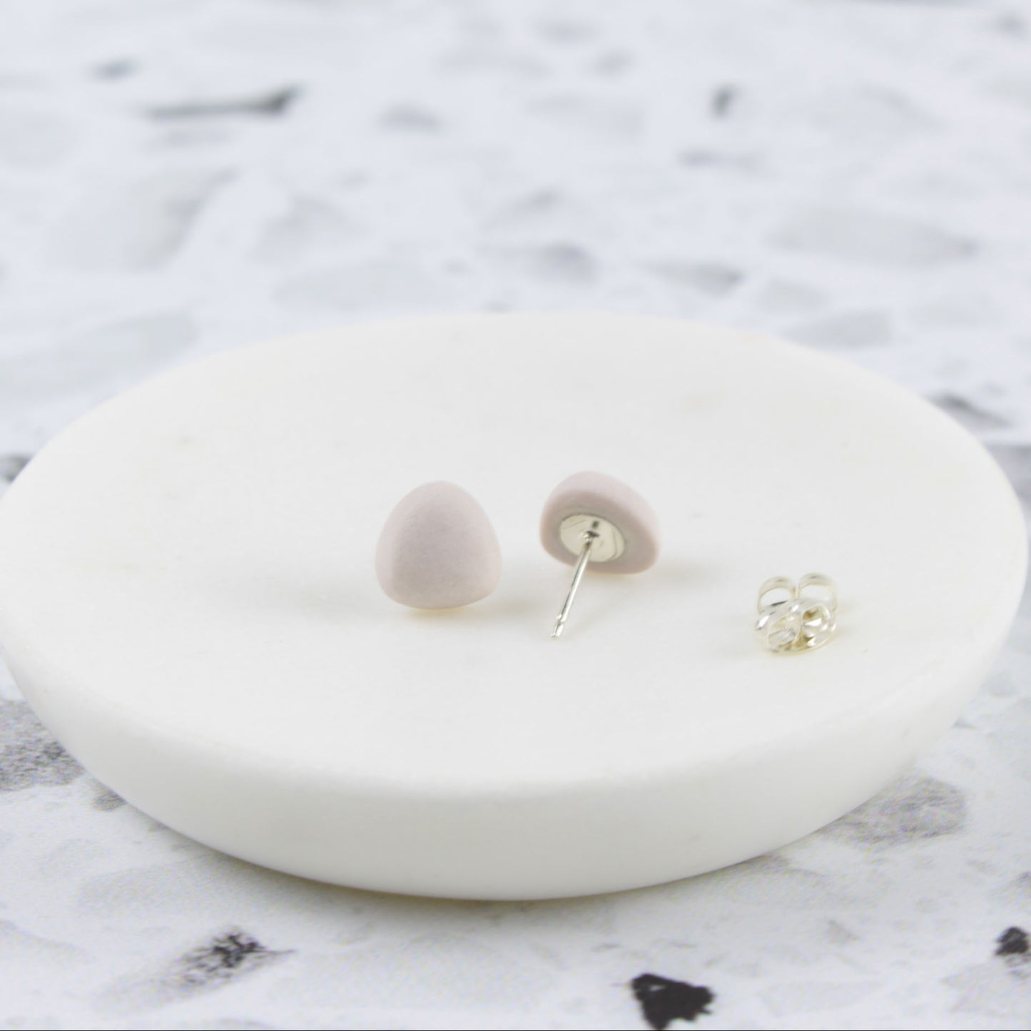 Earrings : Small Studs