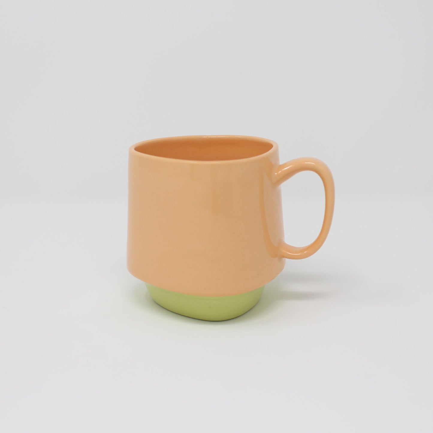 Bottom Curve : 10oz Mug