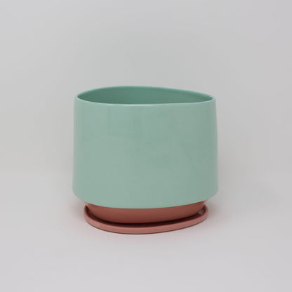 Bottom Curve : Planter and Plate Set