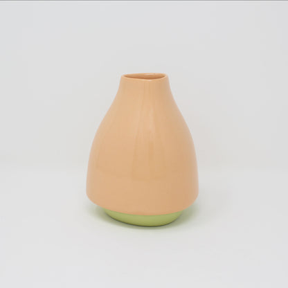 Bottom Curve : Bottle Vase